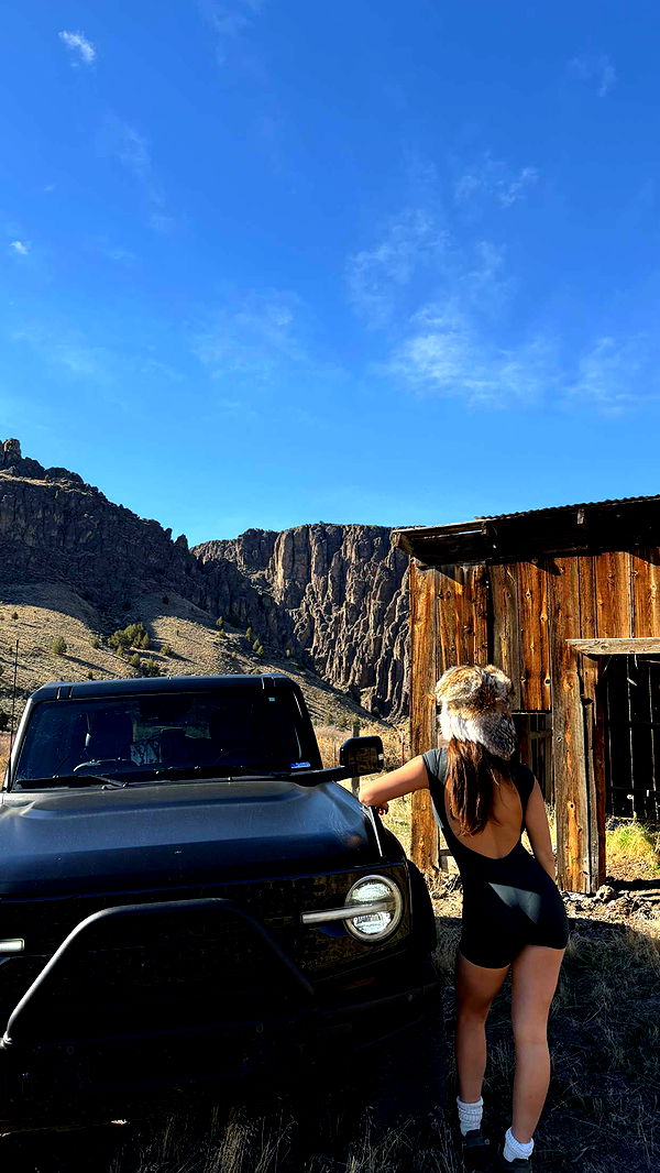 realhaylujan image ~ Altpins