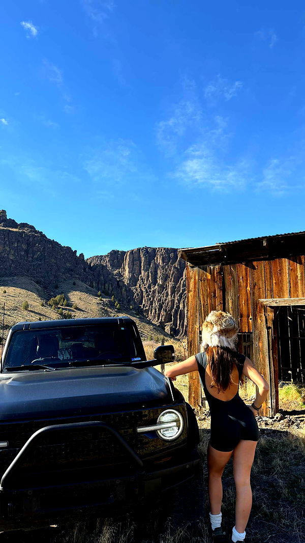 realhaylujan image ~ Altpins