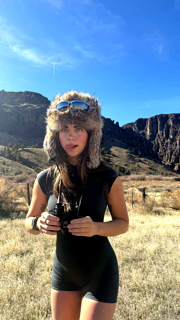 realhaylujan image ~ Altpins