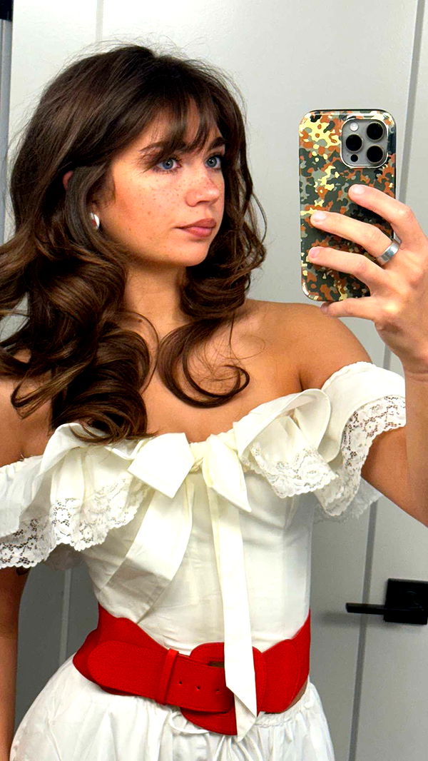 realhaylujan image ~ Altpins