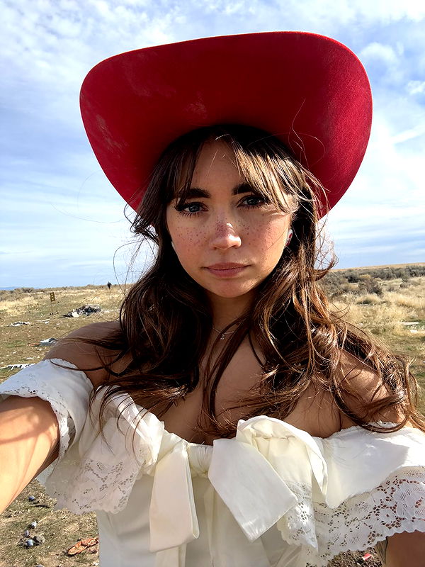 realhaylujan image ~ Altpins