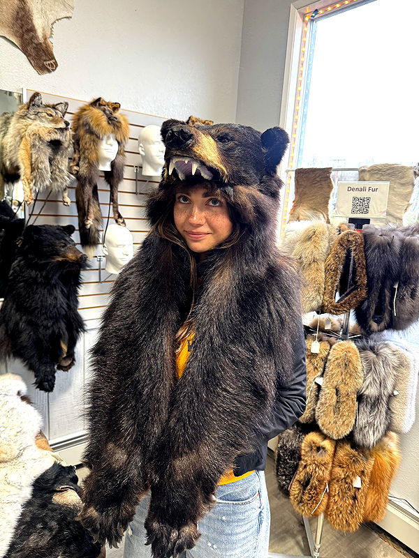 realhaylujan image ~ Altpins