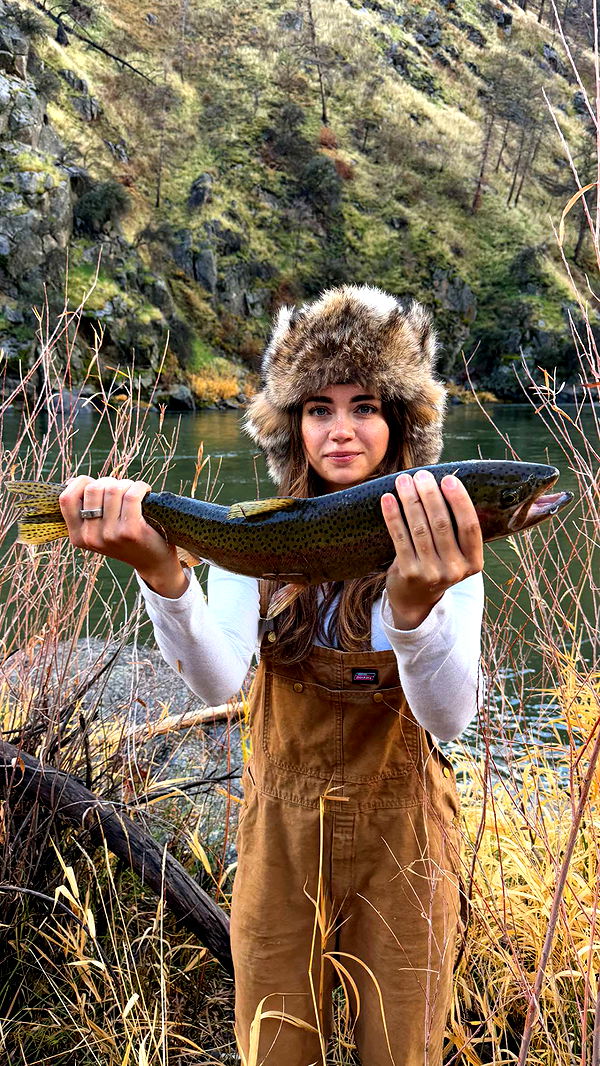 realhaylujan image ~ Altpins