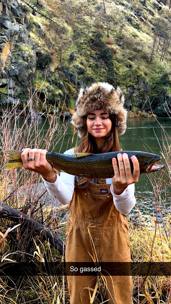 realhaylujan image ~ Altpins