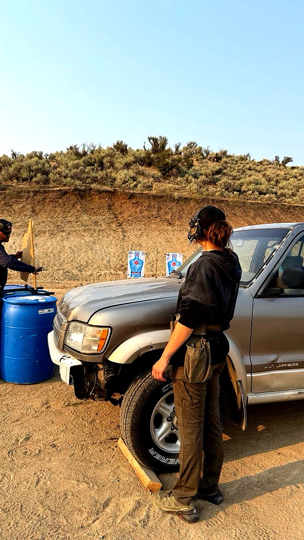 realhaylujan image ~ Altpins