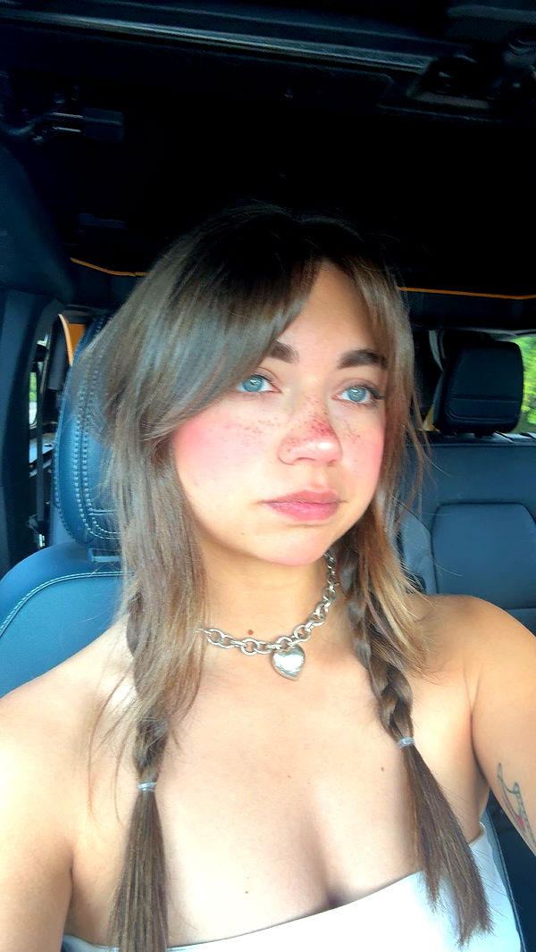 realhaylujan image ~ Altpins