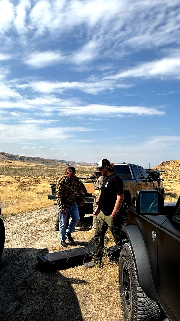 realhaylujan image ~ Altpins