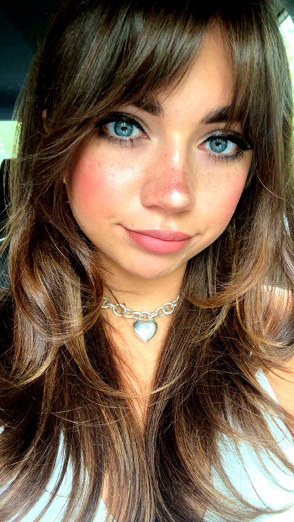 realhaylujan image ~ Altpins