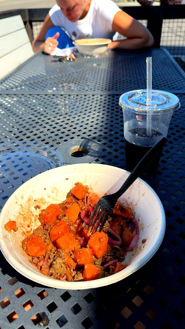 realhaylujan image ~ Altpins