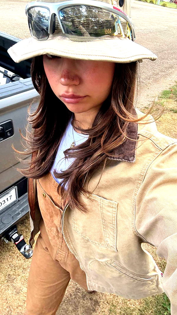 realhaylujan image ~ Altpins