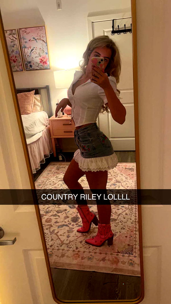 rileyblack2 snapchat image archive image