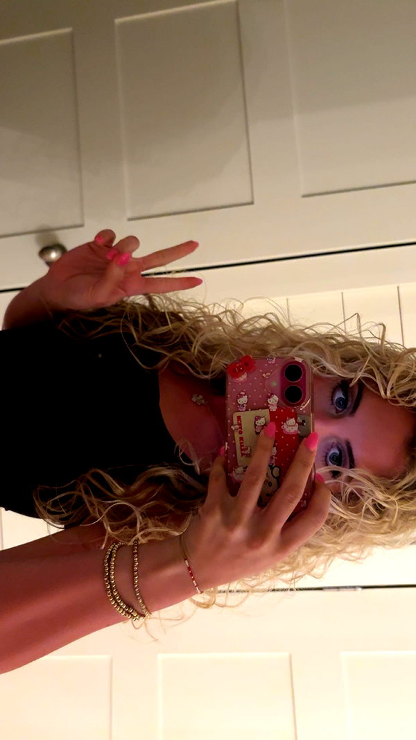 rileyblack2 snapchat image archive image
