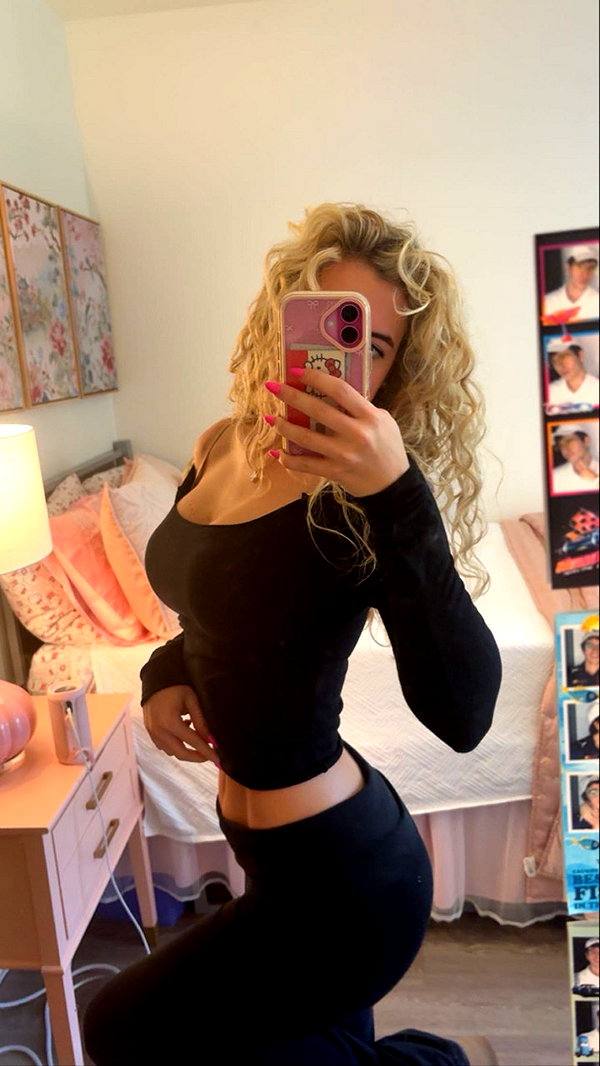rileyblack2 snapchat image archive image