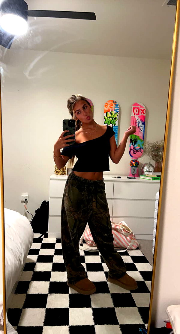 rileysaurage snapchat image archive image