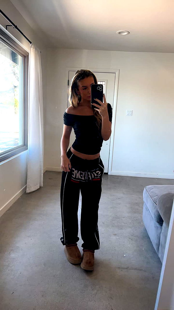 rileysaurage snapchat image archive image