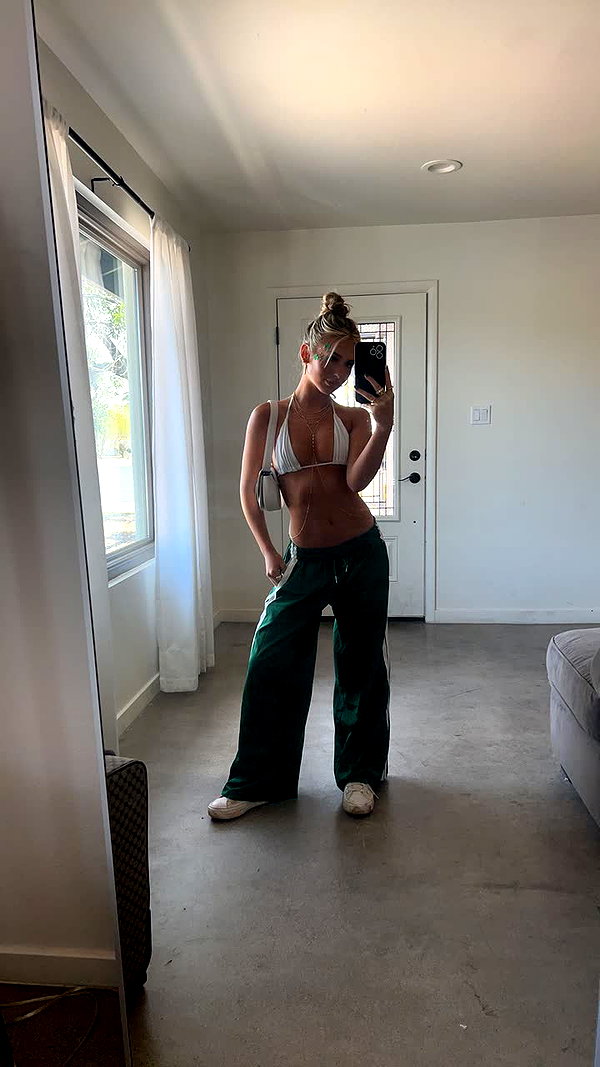 rileysaurage snapchat image archive image