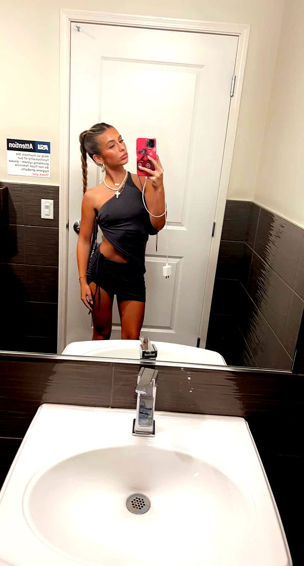 rileysaurage snapchat image archive image