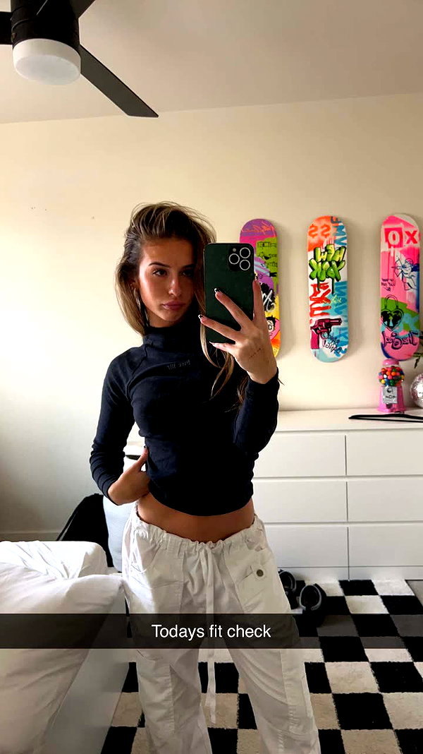rileysaurage snapchat image archive image