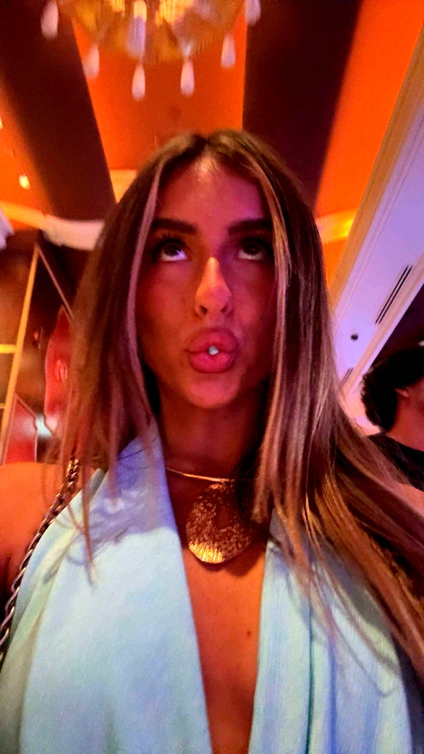 rileysaurage snapchat image archive image