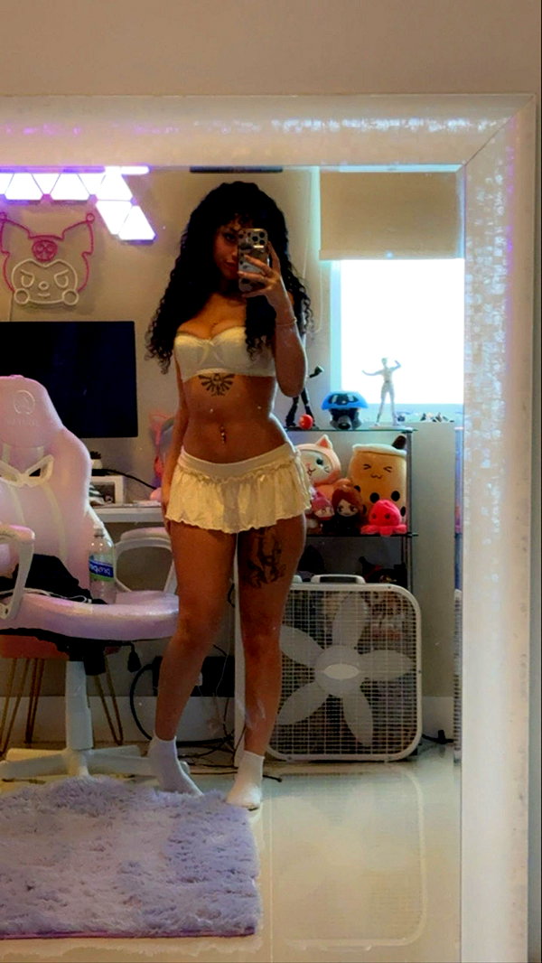 rinnibunnyy snapchat image archive image