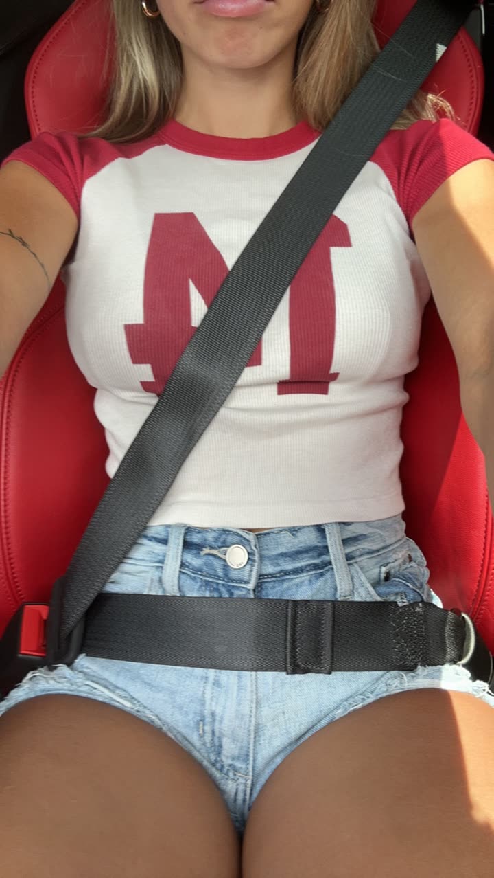 sadie.mckenna snapchat image archive image