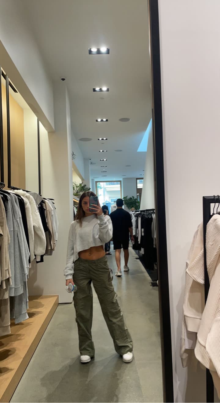 sadie.mckenna snapchat image archive image