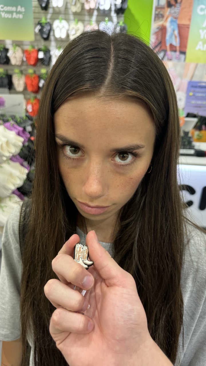 sadie.mckenna snapchat image archive image