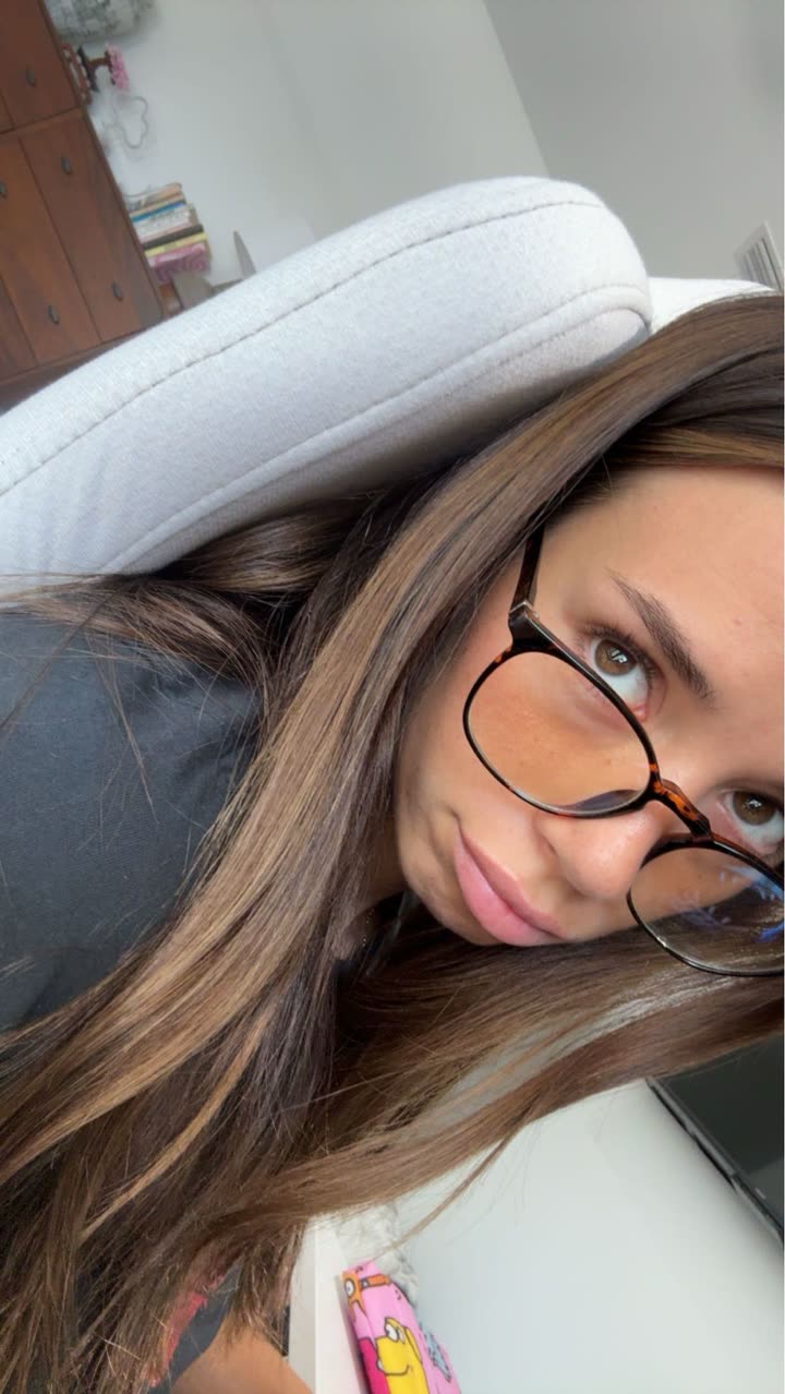 sadie.mckenna snapchat image archive image