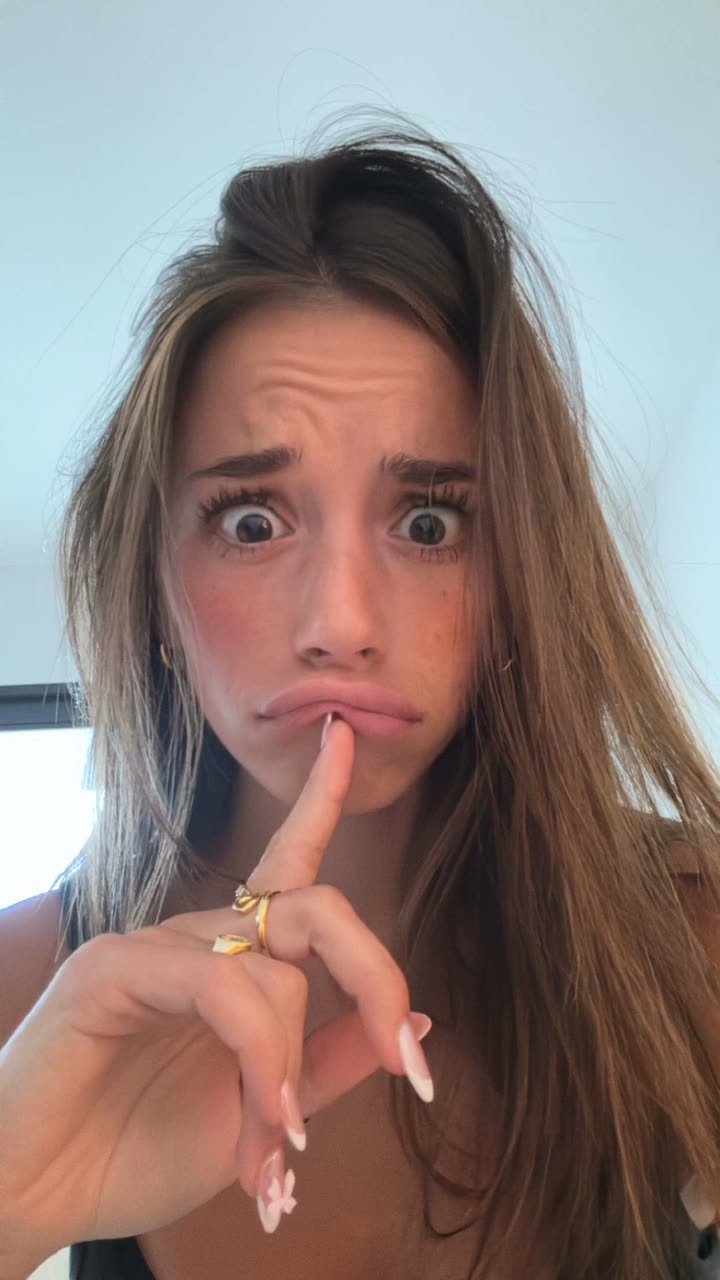 sadie.mckenna snapchat image archive image