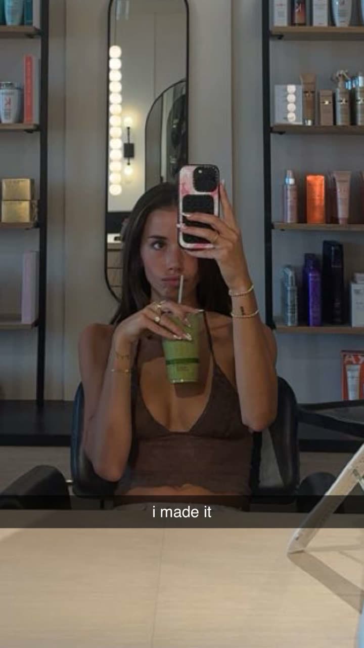 sadie.mckenna snapchat image archive image