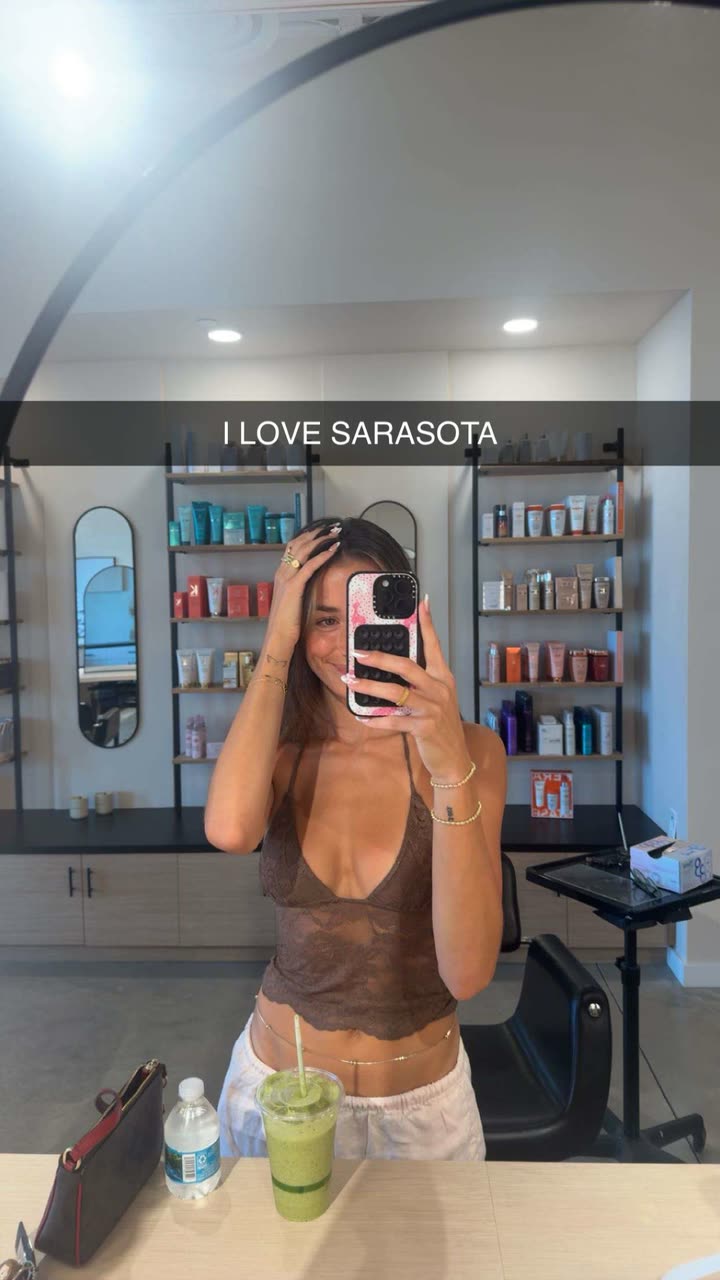 sadie.mckenna snapchat image archive image