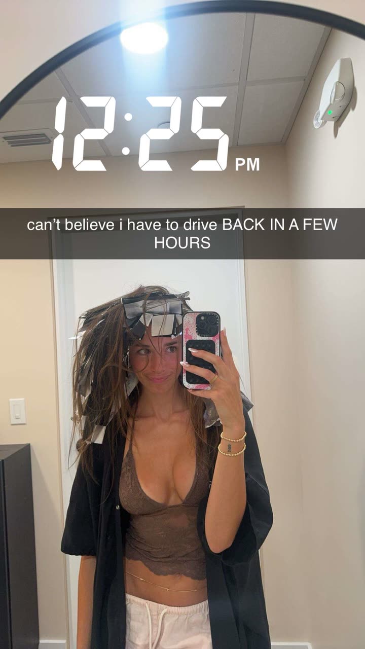 sadie.mckenna snapchat image archive image