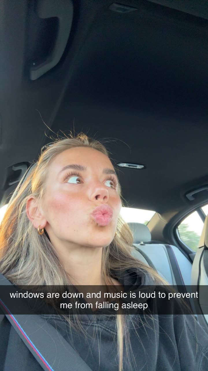 sadie.mckenna snapchat image archive image