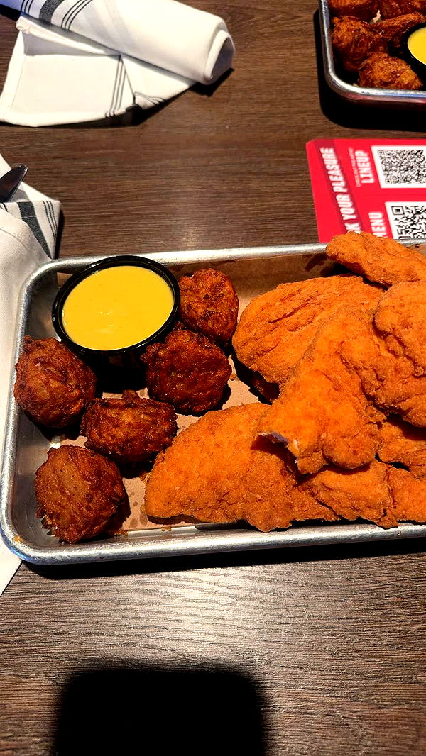 sadie.mckenna image ~ Altpins