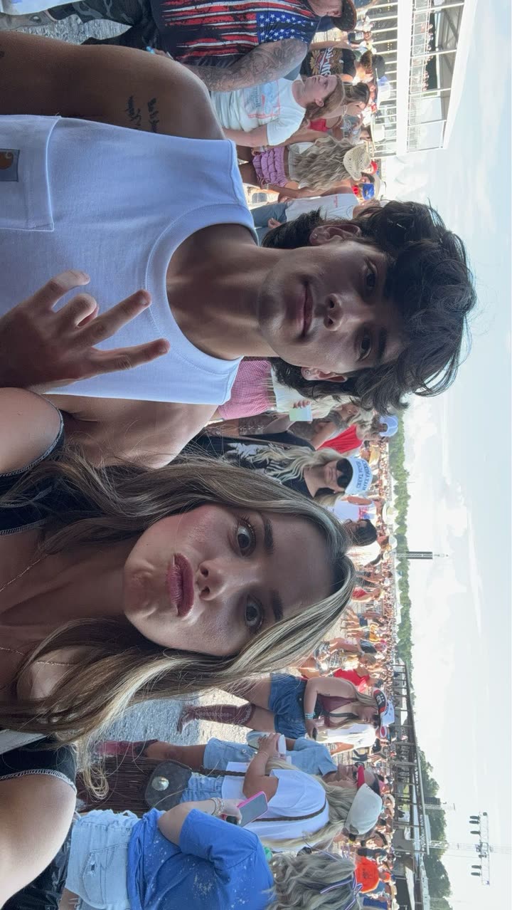 sadie.mckenna snapchat image archive image