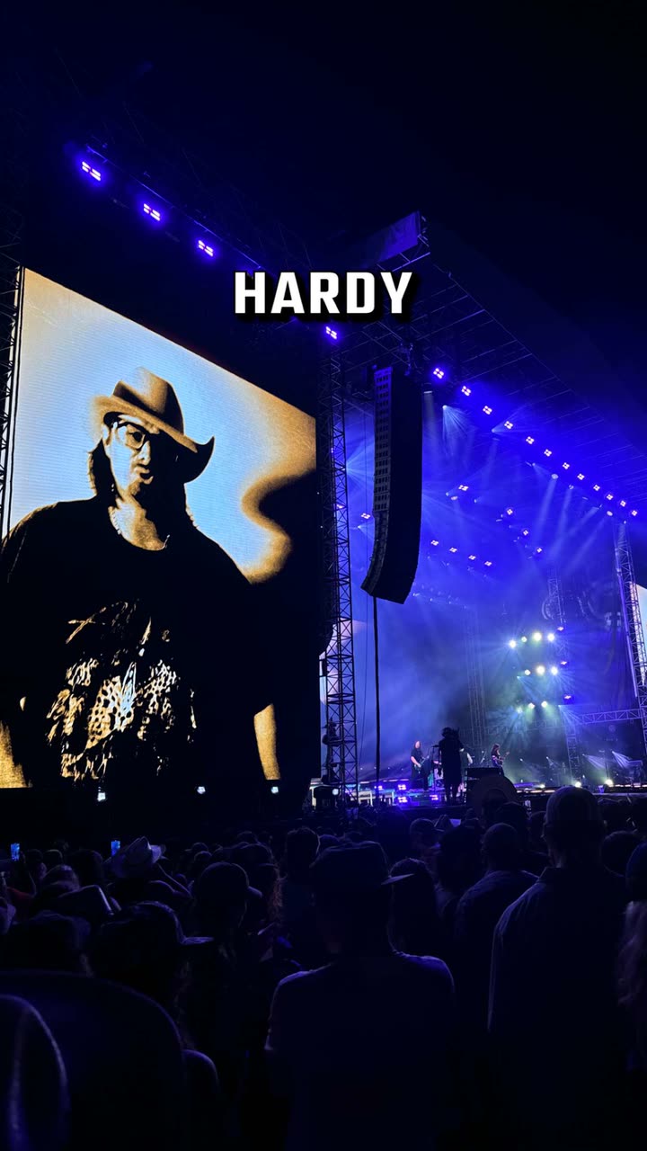 sadie.mckenna snapchat image archive image