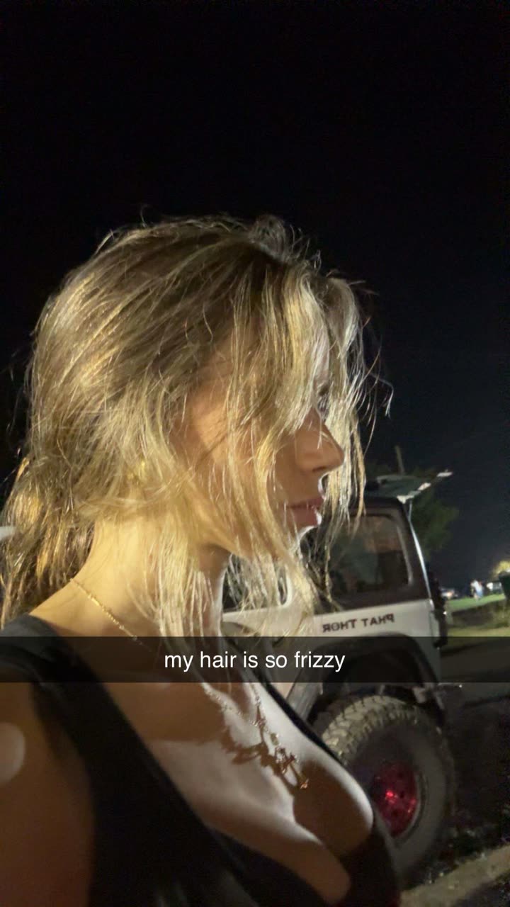 sadie.mckenna snapchat image archive image