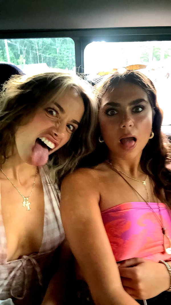 sadie.mckenna snapchat image archive image