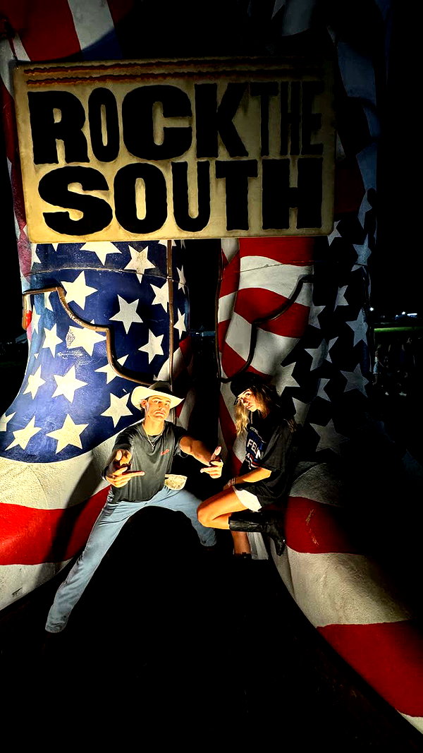 sadie.mckenna snapchat image archive image