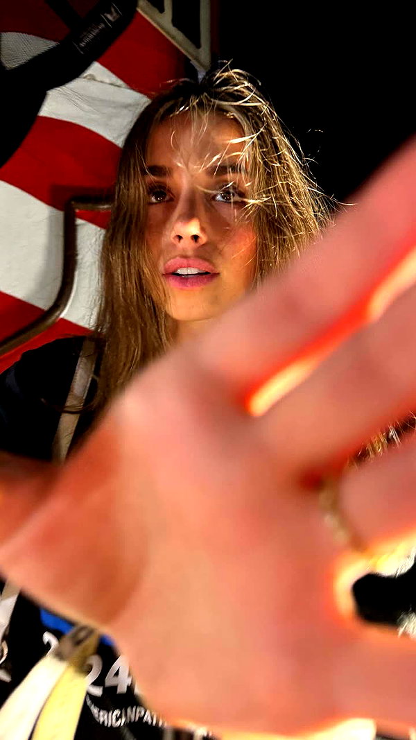 sadie.mckenna snapchat image archive image