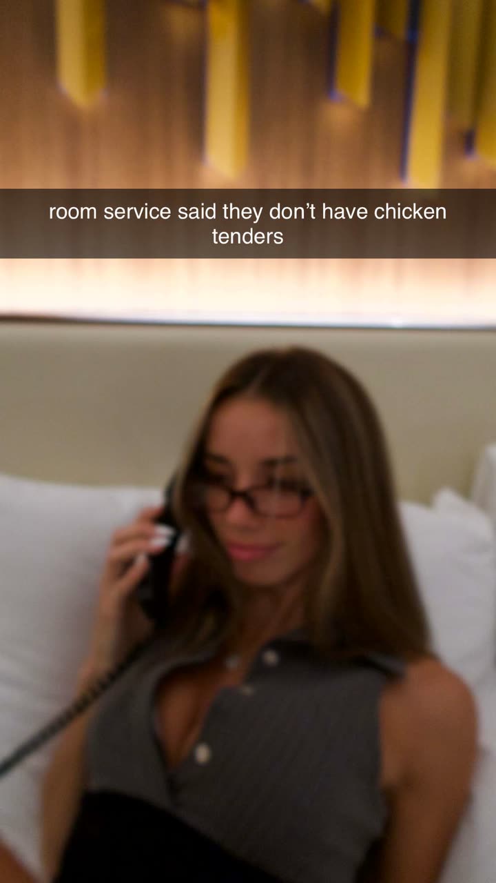 sadie.mckenna snapchat image archive image