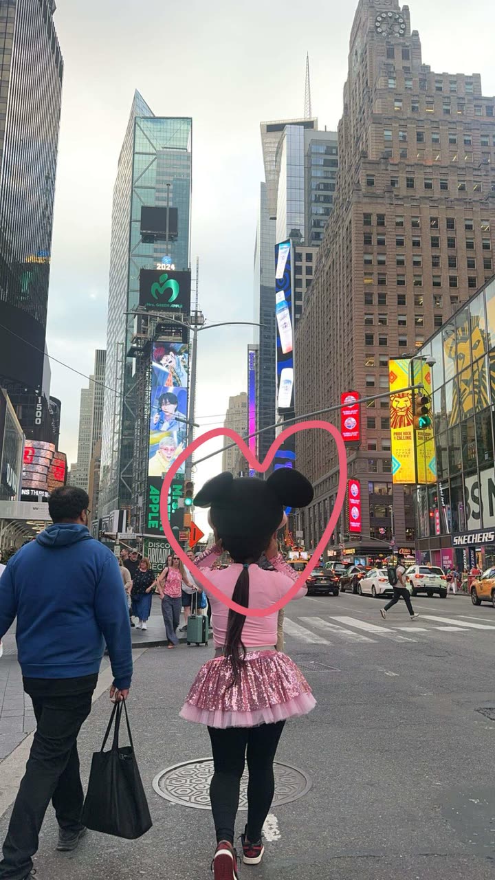 sadie.mckenna snapchat image archive image