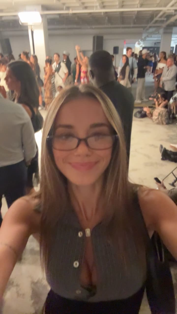 sadie.mckenna snapchat image archive image