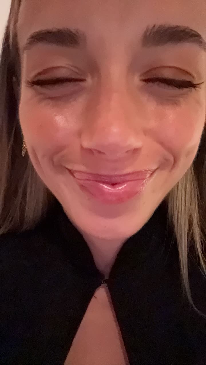 sadie.mckenna snapchat image archive image