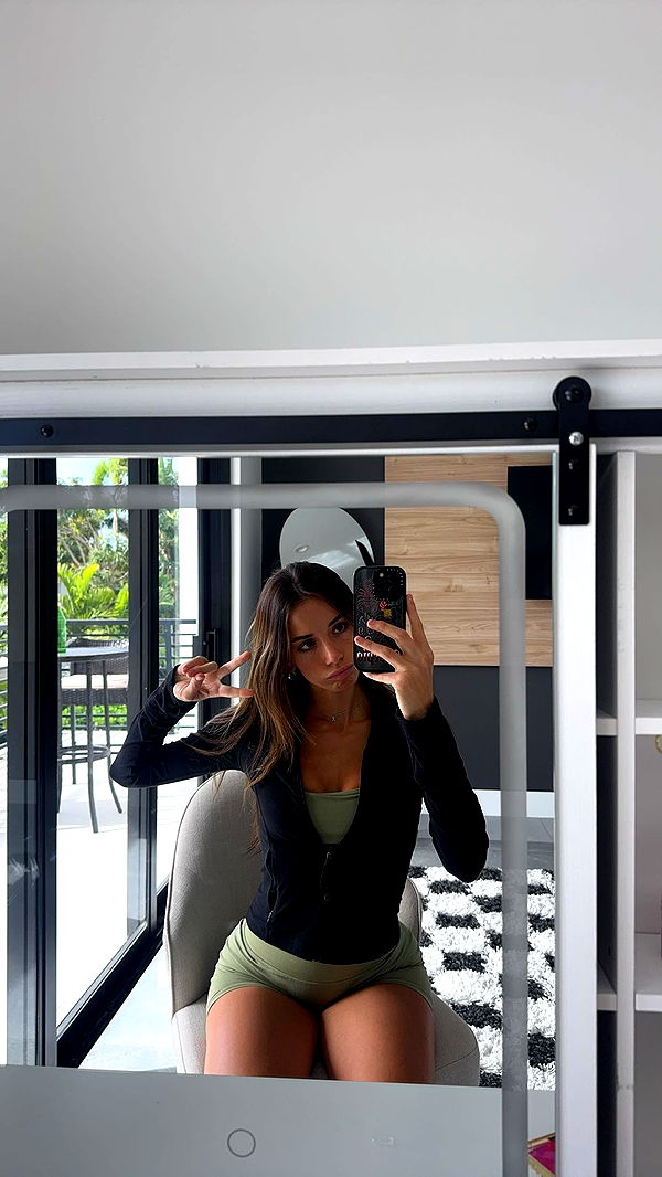 sadie.mckenna image ~ Altpins