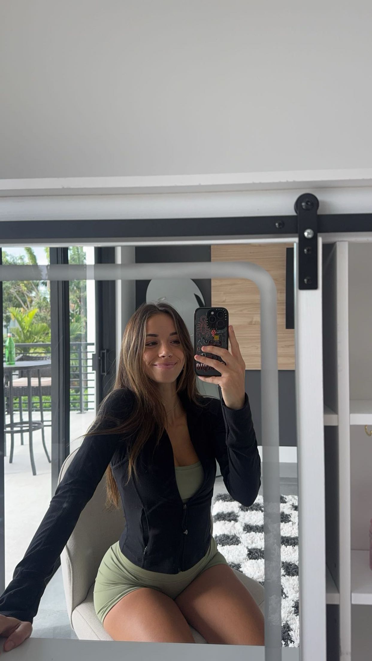 sadie.mckenna snapchat image archive image