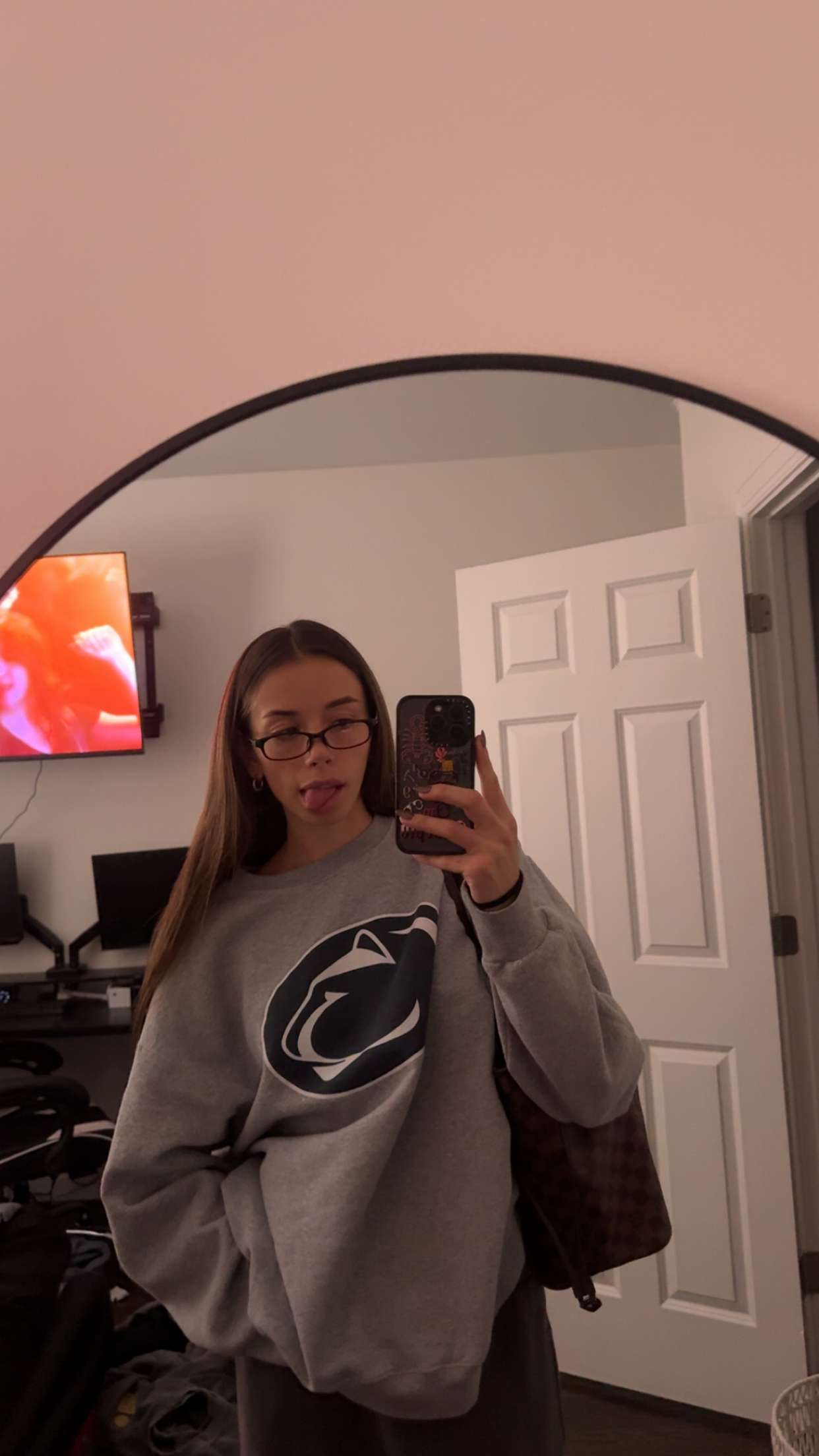 sadie.mckenna snapchat image archive image