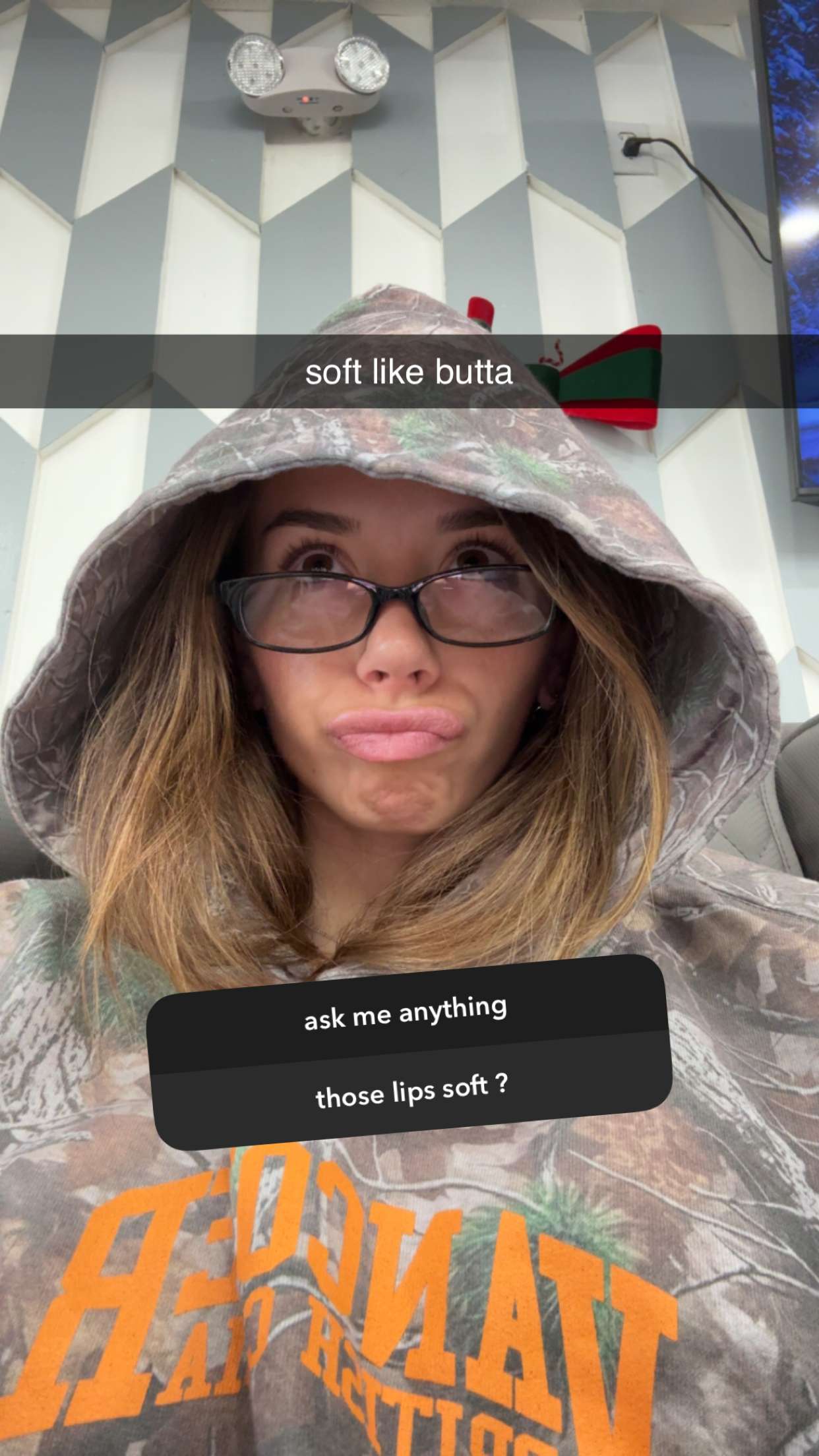 sadie.mckenna snapchat image archive image