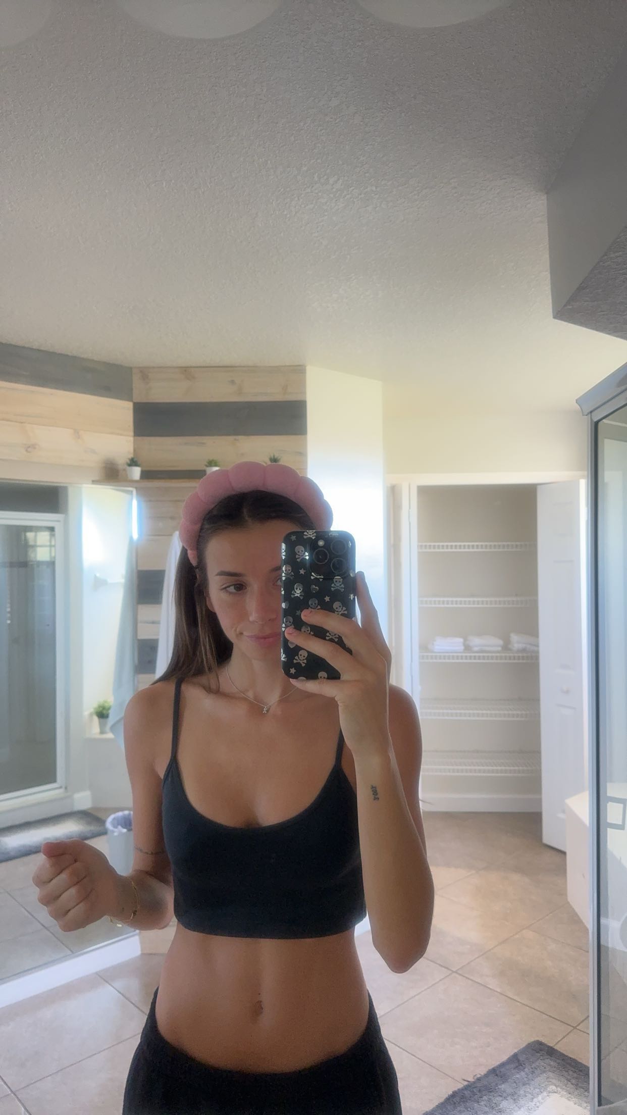 sadie.mckenna snapchat image archive image