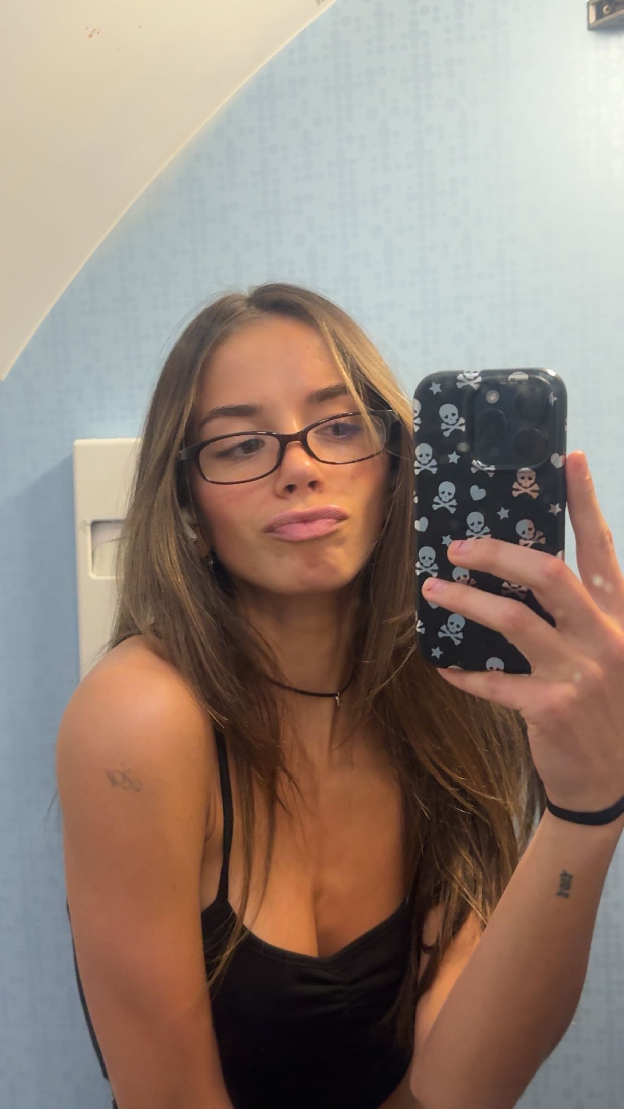 sadie.mckenna snapchat image archive image